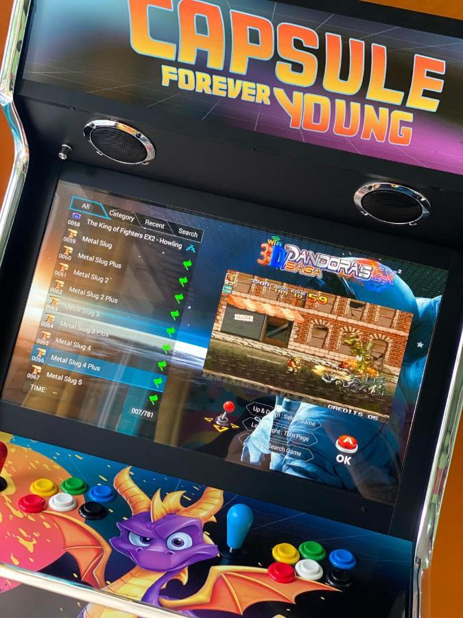 Capsule Forever Young - Jacuzzi - Sauna - Billard - Arcade De Jeux - Netflix & Home Cinema - Ping Pong Hastiere-par-dela Exterior foto