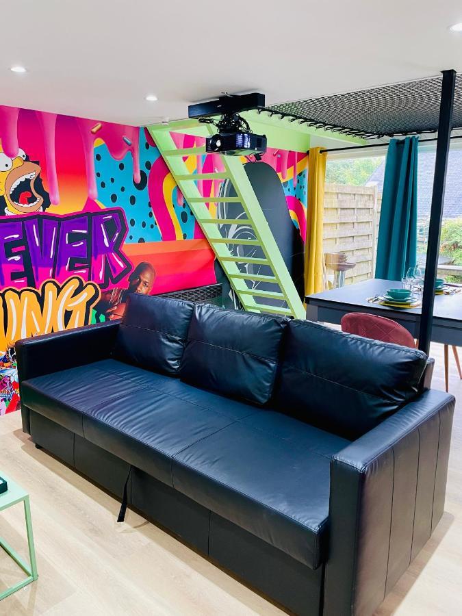 Capsule Forever Young - Jacuzzi - Sauna - Billard - Arcade De Jeux - Netflix & Home Cinema - Ping Pong Hastiere-par-dela Exterior foto